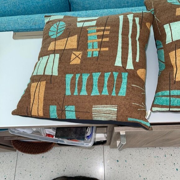Atomic Livin Home Com Brown Set of 2 Pillow Cover With Pillow Inserts Retro Tiki - Picture 3 of 8
